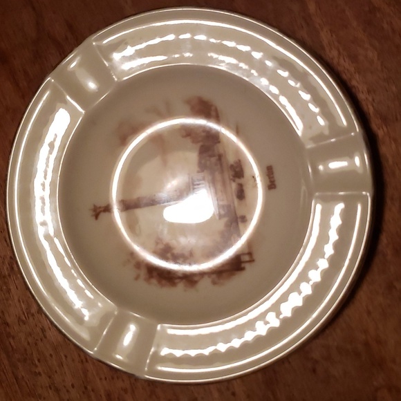 Vintage Souvenir Ashtray Berlin - Picture 3 of 5